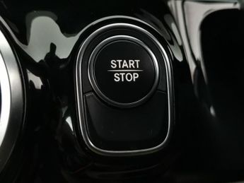 Mercedes-Benz EQA EQA 250 66.5kWh Sport (190 ps) - BLUETOOTH - CRUISE - DRIVING MO