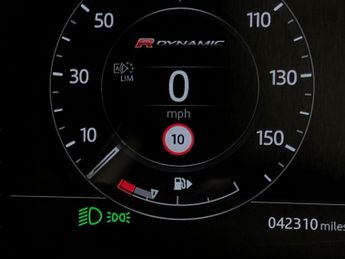 Land Rover Range Rover Velar 2.0 D240 R-Dynamic SE 4WD (240 ps) - CARPLAY - KEYLESS ENTRY - A