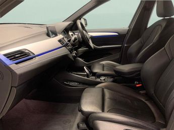 BMW X1 2.0 18d M Sport sDrive (150 ps) - AUTO PARK - LED - NAV