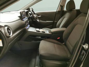 Hyundai Kona 39kWh Premium (10.5kW Charger) (136 ps) - HEATED SEATS - HEATED 