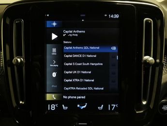 Volvo XC40 1.5h T5 Twin Engine Recharge 10.7kWh R-Design Pro Plug-in (262 p