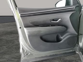 Hyundai Tucson 1.6 T-GDi MHEV SE Connect DCT (150 ps) - NAV - BLUETOOTH - CRUIS