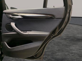 BMW X1 2.0 20i M Sport xDrive (192 ps) - SEATS - SLIDING REAR BENCH