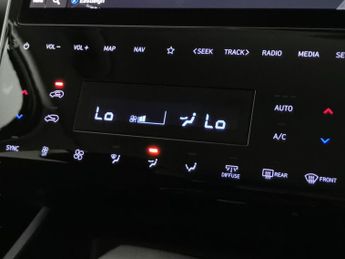 Hyundai Tucson 1.6 T-GDi MHEV SE Connect DCT (150 ps) - NAV - BLUETOOTH - CRUIS
