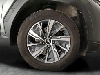 Hyundai Tucson 1.6 T-GDi MHEV SE Connect DCT (150 ps) - NAV - BLUETOOTH - CRUIS