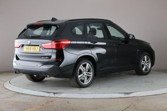 BMW X1 2.0 20i M Sport xDrive (192 ps) - SEATS - SLIDING REAR BENCH