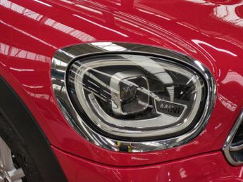 Mini Countryman 1.5 10kWh Cooper SE Exclusive Plug-in ALL4 (222 ps) - ROOF RAILS