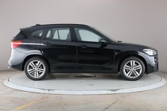 BMW X1 2.0 20i M Sport xDrive (192 ps) - SEATS - SLIDING REAR BENCH