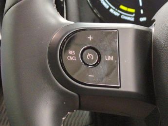 Mini Countryman 1.5 10kWh Cooper SE Exclusive Plug-in ALL4 (222 ps) - ROOF RAILS