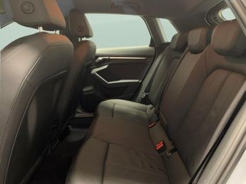 Audi A3 1.4 TFSIe 40 Sport Sportback Plug-in S Tronic 13kWh (204 ps) - B