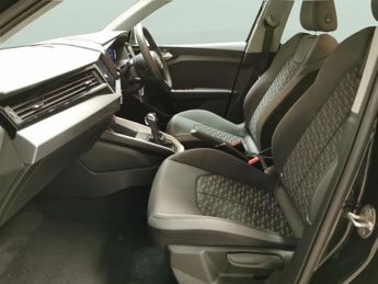 Audi A1 1.0 TFSI 25 Sport Sportback S Tronic (95 ps) - AIR CON - PARK SE
