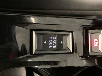 Peugeot E-2008 50kWh Allure Premium (7kW Charger) (136 ps) - LANE DEPARTURE  - 