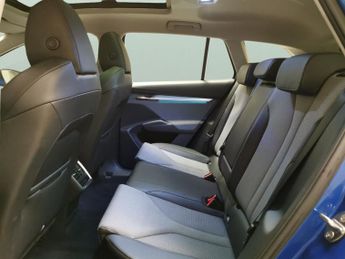 Skoda Enyaq 62kWh 60 (179 ps) - WIFI - BLUETOOTH - 19IN ALLOYS