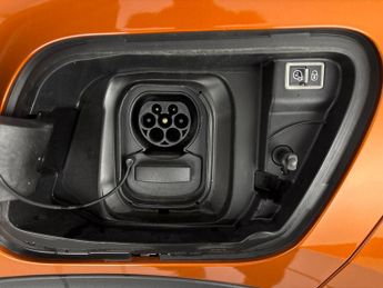 Peugeot E-2008 50kWh Allure Premium (7kW Charger) (136 ps) - LED - REVERSE CAM
