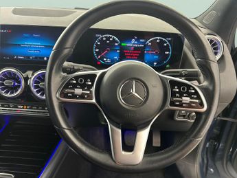 Mercedes-Benz EQA EQA 250+ 70.5kWh Sport (190 ps) - AIR SUSPENSION - PADDLE SHIFT