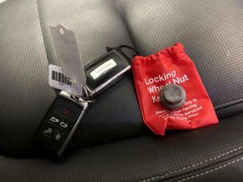 Jaguar I-PACE 400 90kWh HSE 4WD (400 ps) - MERIDIAN AUDIO - HEATED STEERING