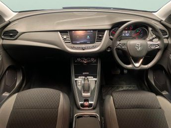 Vauxhall Grandland X 1.6 13.2kWh SRi Nav Plug-in 4WD 4 (300 ps) - AUTO PARK - LED - N