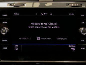 Volkswagen E-golf 35.8kWh e-Golf (136 ps) - LED - BLUETOOTH - PARK SENSORS