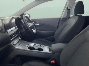 Hyundai Kona 39kWh Premium (10.5kW Charger) (136 ps) - REVERSE CAM - NAV - HE
