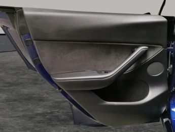 Tesla Model Y (Dual Motor) Long Range 4WDE (384 bhp) - REVERSE CAM - NAV - ALC