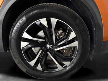 Peugeot E-2008 50kWh Allure Premium (7kW Charger) (136 ps) - LED - REVERSE CAM 