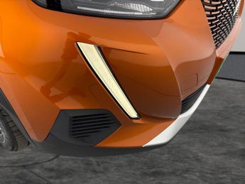 Peugeot E-2008 50kWh Allure Premium (7kW Charger) (136 ps) - LED - REVERSE CAM