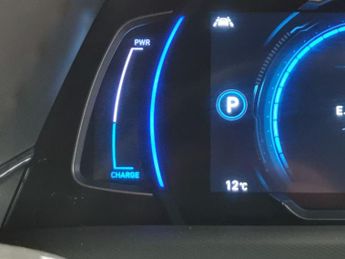 Hyundai Ioniq 38.3kWh Premium (136 ps) - REVERSE CAM - NAV - HEATED SEATS