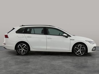 Volkswagen Golf 2.0 TDI Style DSG (150 ps) - ACTIVE INFO DISPLAY - PARK SENSORS