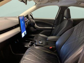 Ford Mustang Mach-e Standard Range 70kWh Automatic (269 ps) - REVERSE CAM - NAV