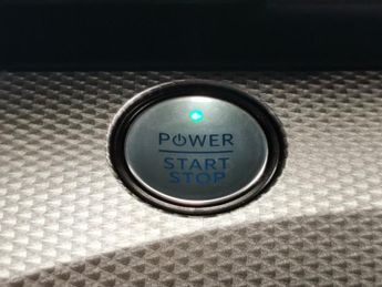 Ford Mustang Mach-e Standard Range 70kWh Automatic (269 ps) - REVERSE CAM - NAV