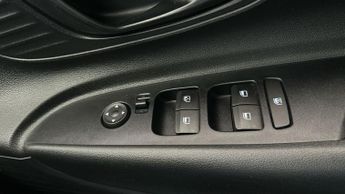 Hyundai i20 1.0 T-GDi MHEV SE Connect DCT (100 ps) - AIR CON - PARK SENSORS