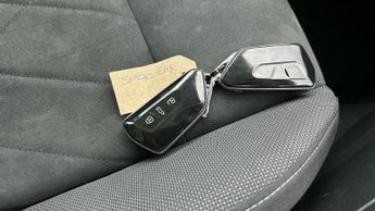 Volkswagen Golf 2.0 TDI Style DSG (150 ps) - ACTIVE INFO DISPLAY - PARK SENSORS