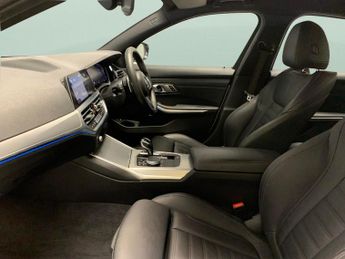 BMW 3 Series 2.0 330e 12kWh M Sport Plug-in (292 ps) - NAV - ADAPTIVE LED LIG