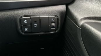 Hyundai i20 1.0 T-GDi MHEV SE Connect DCT (100 ps) - AIR CON - PARK SENSORS