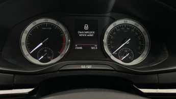 Skoda Karoq 1.5 TSI ACT SportLine DSG (150 ps) - KEYLESS ENTRY - LED - SMART