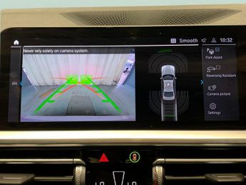 BMW 3 Series 2.0 330e 12kWh M Sport Plug-in (292 ps) - NAV - ADAPTIVE LED LIG