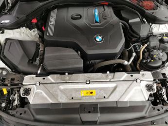 BMW 3 Series 2.0 330e 12kWh M Sport Plug-in (292 ps) - NAV - ADAPTIVE LED LIG
