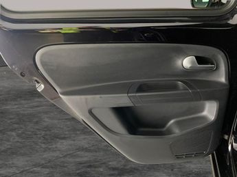 Seat Mii 36.8kWh (83 ps) - CLIMATE CONTROL - PARK SENSORS