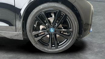 BMW i3 42.2kWh S (184 ps) - ADAPTIVE LIGHTS - BLUETOOTH - PARK SENSORS