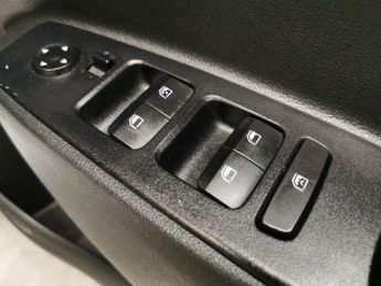Hyundai i10 1.2 SE Connect (84 ps) - AIR CON - DAB - CRUISE CONTROL