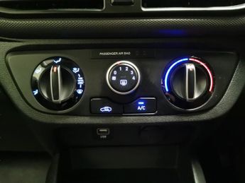 Hyundai i10 1.2 SE Connect (84 ps) - AIR CON - DAB - CRUISE CONTROL