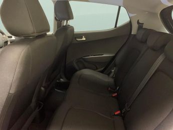 Hyundai i10 1.2 Premium (87 ps) - DAB - PRIVACY GLASS - USB AUDIO