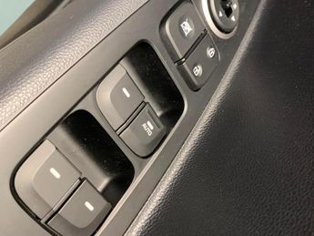 Hyundai i10 1.2 Premium (87 ps) - DAB - PRIVACY GLASS - USB AUDIO