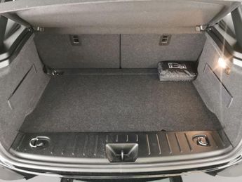 BMW i3 33kWh Plug-in (Range Extender) (170 ps) - RANGE EXTENDER - LED -
