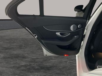 Mercedes-Benz C Class 2.0 C200 AMG Line (Premium Plus) G-Tronic+ (184 ps) - LED - REVE