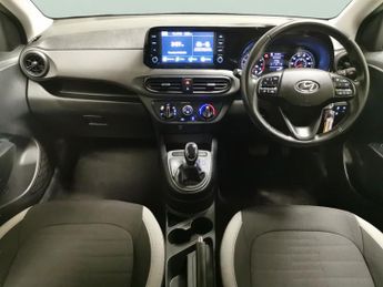 Hyundai i10 1.2 SE Connect (84 ps) - AIR CON - KEYLESS START - DAB
