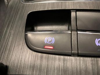 MG MG ZS 44.5kWh Excite (143 ps) - LANE DEPARTURE  - BLUETOOTH - DRIVING 