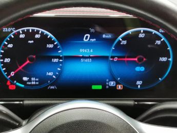 Mercedes-Benz EQA EQA 250 66.5kWh AMG Line (190 ps) - HEATED SEATS - NAV - ALCANTA