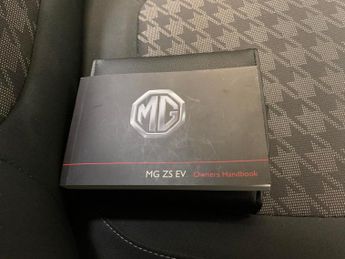 MG MG ZS 44.5kWh Excite (143 ps) - LANE DEPARTURE  - BLUETOOTH - DRIVING 