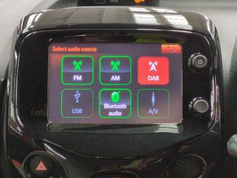 Toyota AYGO 1.0 VVT-i x-cite x-shift Euro 5 Euro 5 (68 ps) - PRIVACY GLASS -